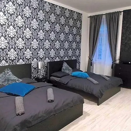 Neklanova Apartmanhotel 3*